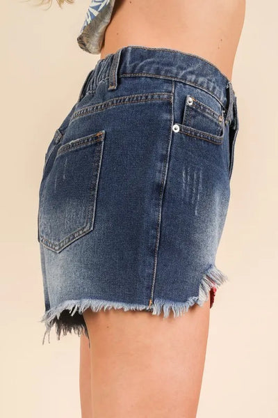 VERY J Raw Hem Pocketed Contrast Washed Denim Shorts - Image 4