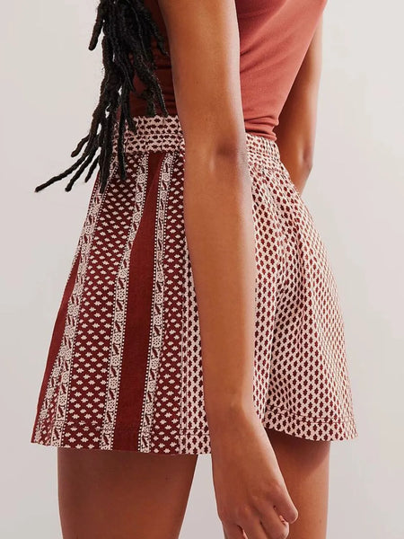 Elastic Waist Shorts - Image 5